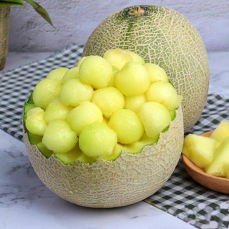 三大甜瓜界的“白富美”齐上线 西洲蜜瓜、玉菇、玫珑入手宝典